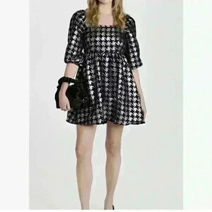 Moon River Metallic Black/ Silver Dress Size Medium. Great for parties new